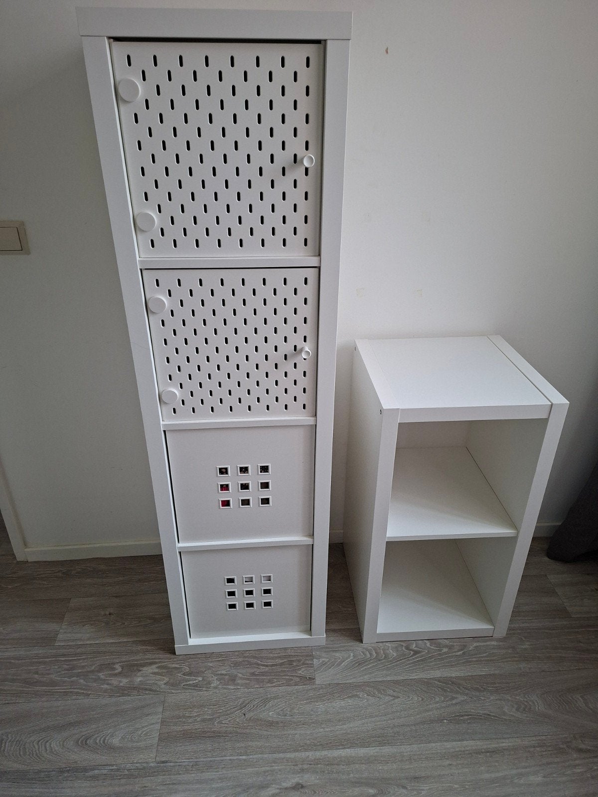 IKEA Kallax kast wit 2x met deurtjes en manden, Ophalen, 100 tot 150 cm, Modern, Functioneel, 50 tot 100 cm