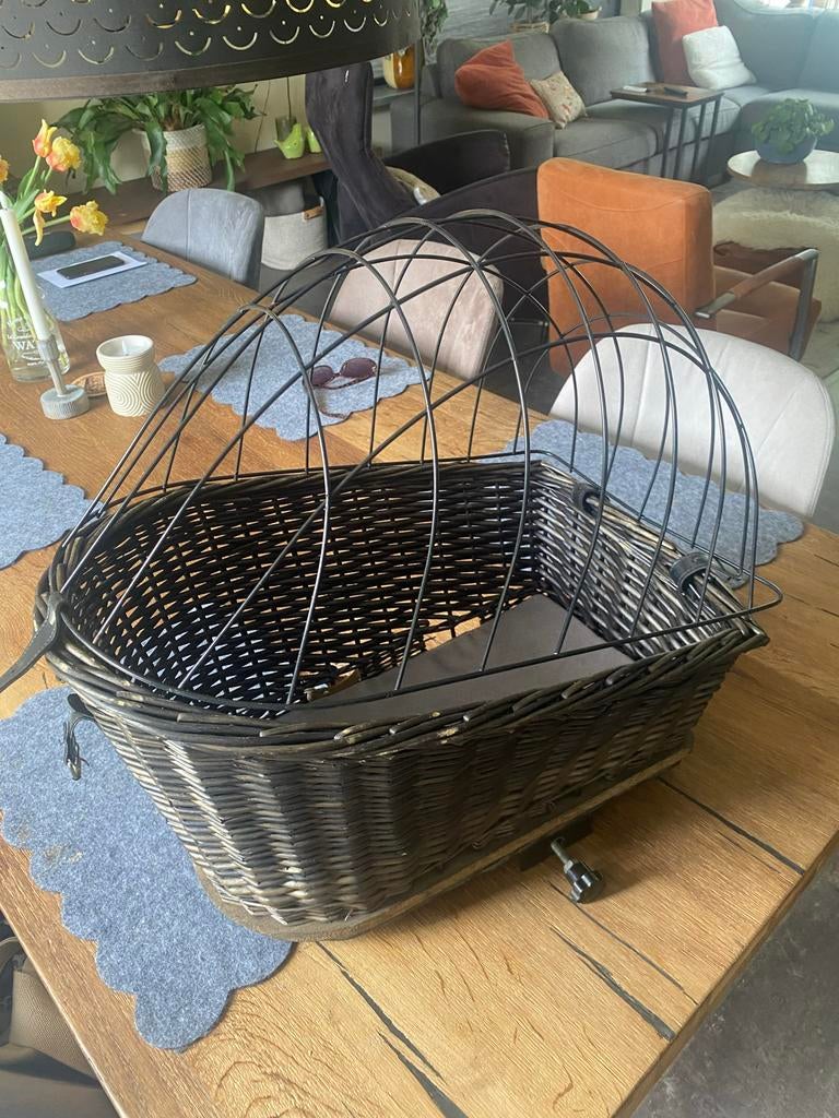 Fietsmand met tralies voor huisdier, Ophalen, Zo goed als nieuw, Fietsmand, Stuurbevestiging