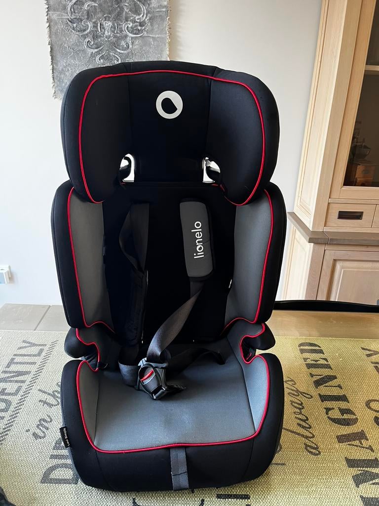 Autostoeltje Lionelo Levi Simple, Autogordel, 15 t/m 36 kg, Zo goed als nieuw, Ophalen