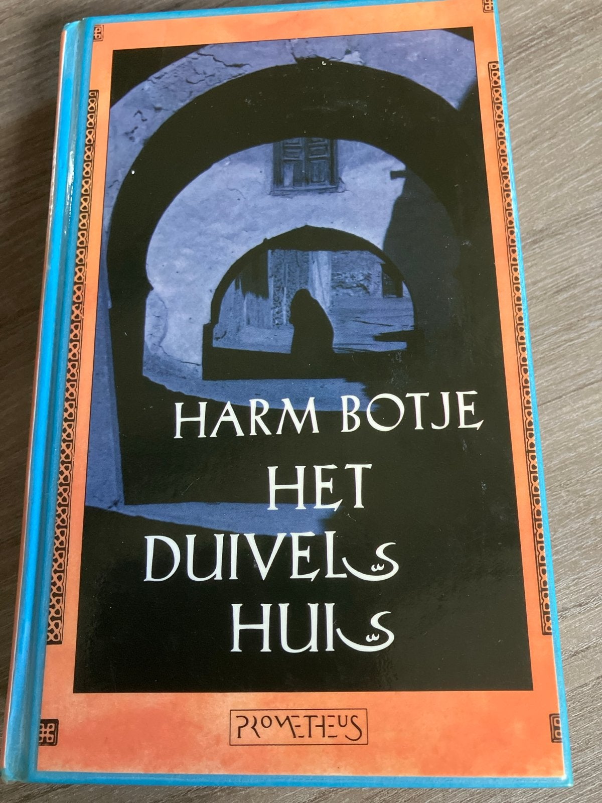 Het Duivelshuis - Harm Botje (Boek), Verzenden, Gelezen