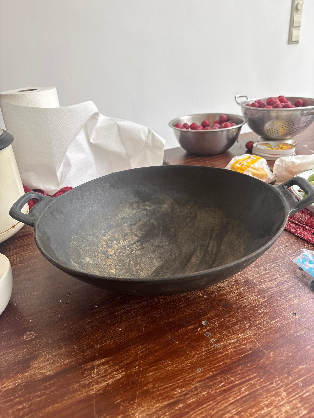 Gietijzeren Wadjang / Wokpan, Huis en Inrichting, Keuken | Potten en Pannen, Ophalen, Gebruikt, Gietijzer, Met handvatten