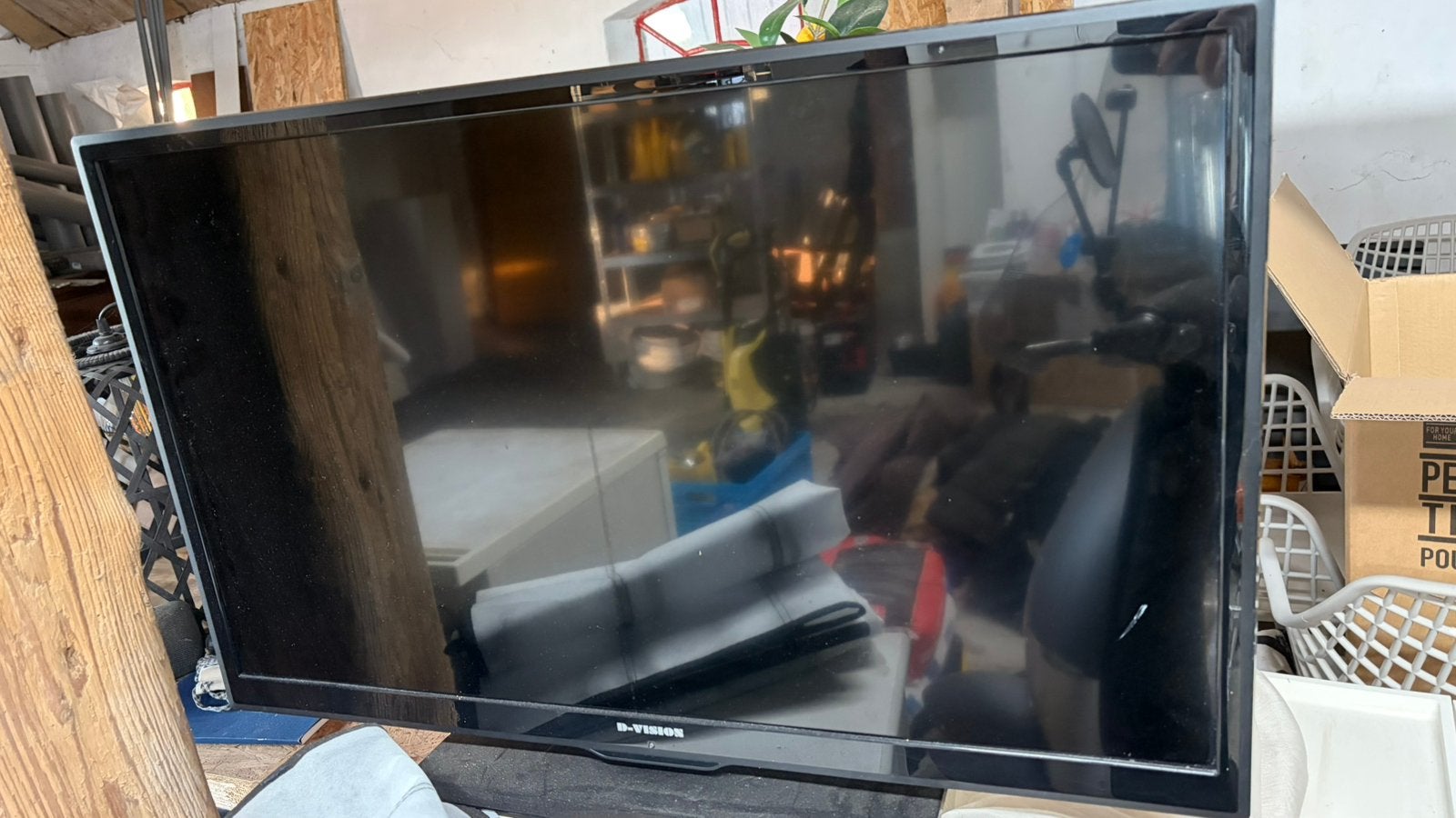 D-Vision 32 inch LED TV – HDMI + ingebouwde DVD-speler, 50 Hz, Ophalen, Overige merken, Gebruikt