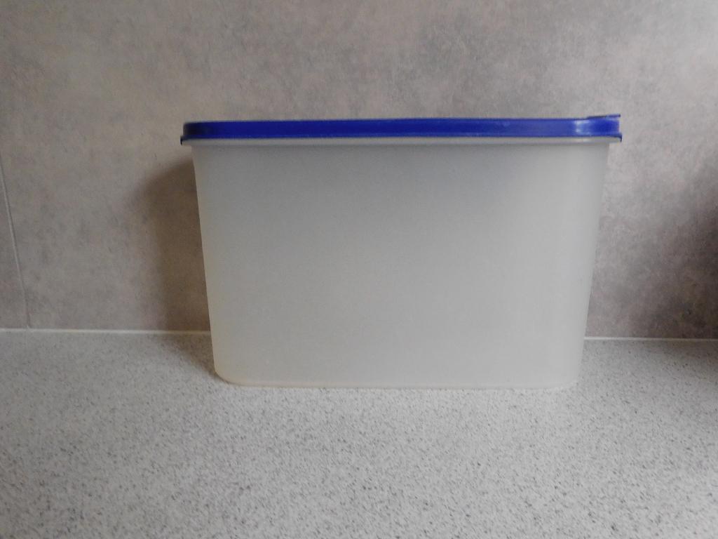 Tupperware Ruimtespaarder nr. 3 extra Lang Blauw, Ophalen of Verzenden, Zo goed als nieuw, Blauw, Overige typen