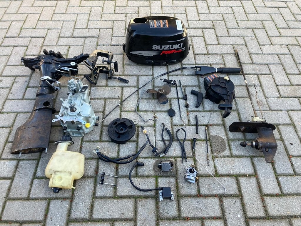 Suzuki Johnson df4 5 6 pk 4 takt buitenboordmotor onderdelen, Ophalen of Verzenden, Gebruikt, Motor en Techniek