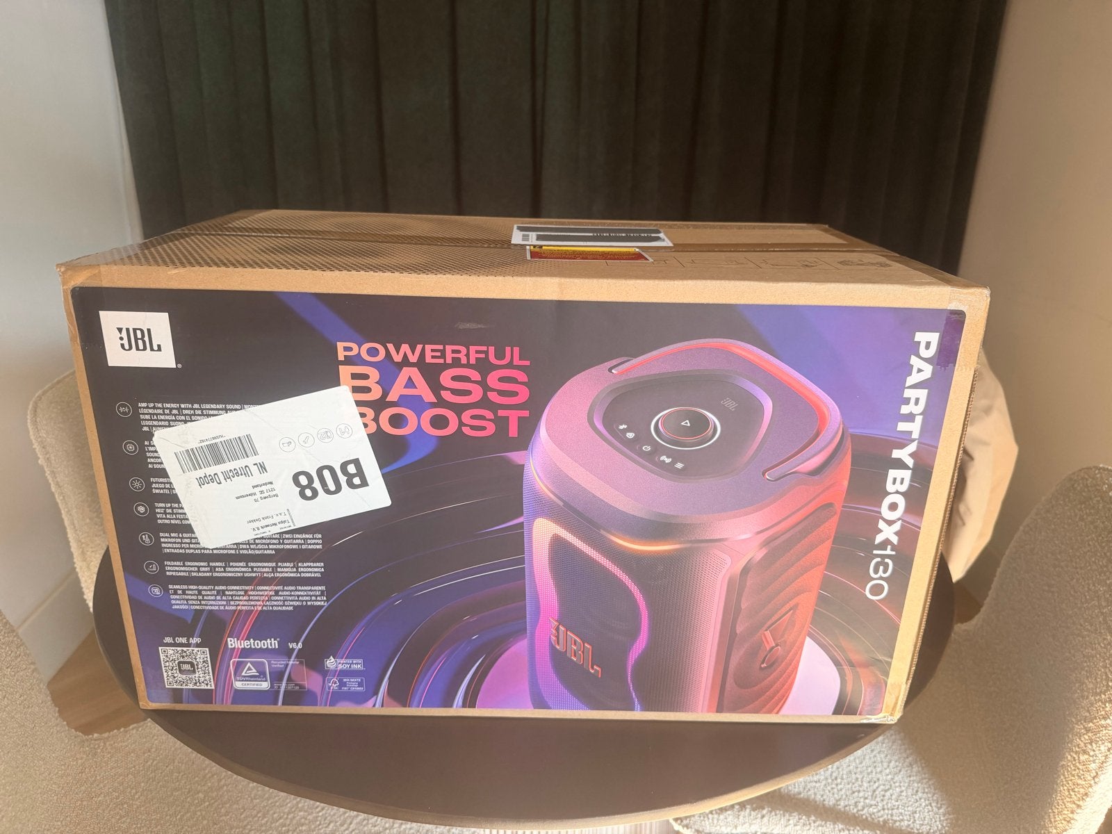 Foto 2 van JBL PartyBox 130 - Krachtige draagbare partyspeaker NIEUW