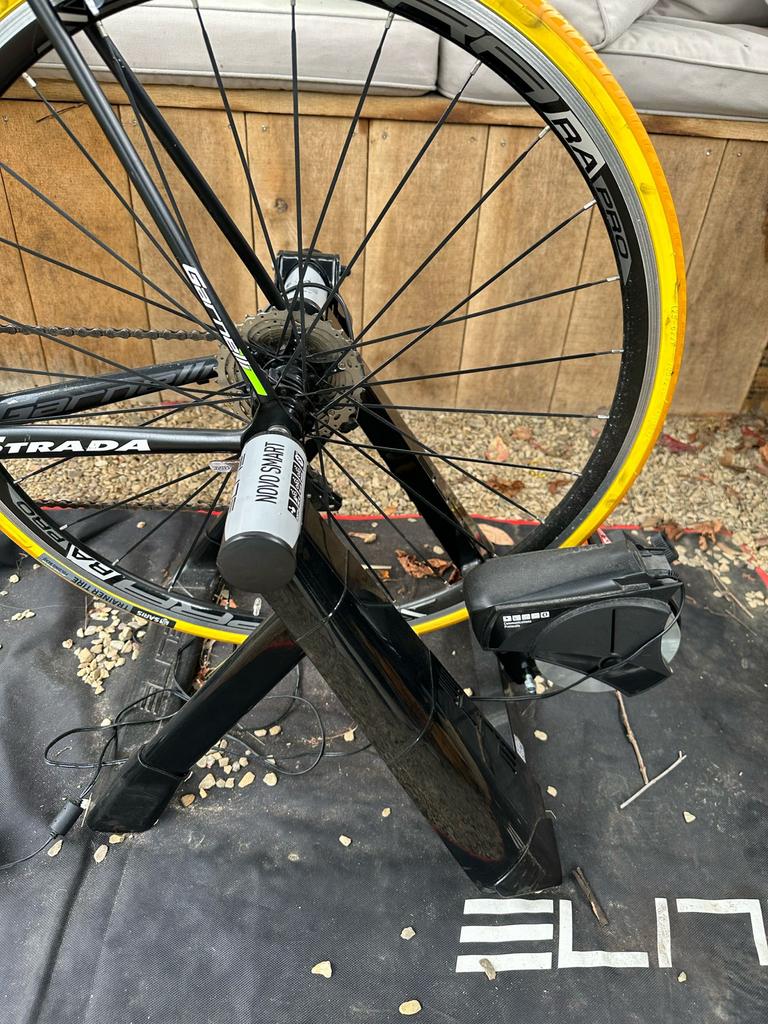 Elite Novo Smart fietstrainer, Ophalen, Gebruikt, Overige typen, Staal
