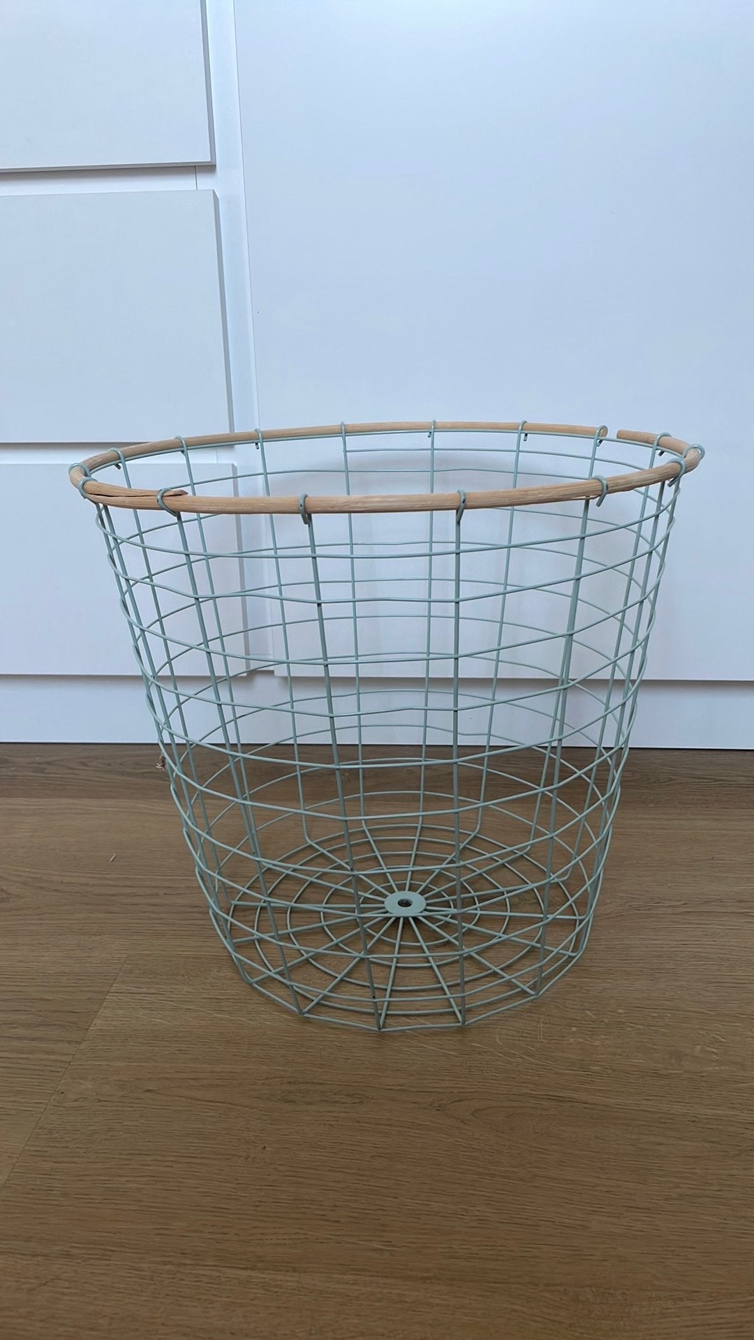 mand mintgroen, Ophalen, Zo goed als nieuw, Rond, Riet
