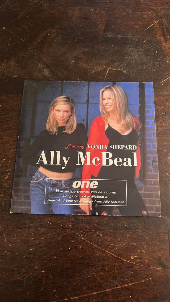 Ally mcbeal, one, Ophalen of Verzenden, Zo goed als nieuw, Pop