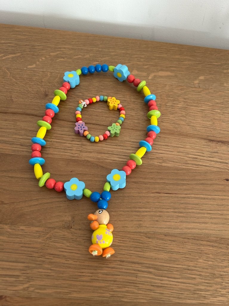 Kleurrijke Houten Sieradenset, Ketting met Eendje & Armband, Kinderen en Baby's, Ophalen of Verzenden, Zo goed als nieuw, Overige typen