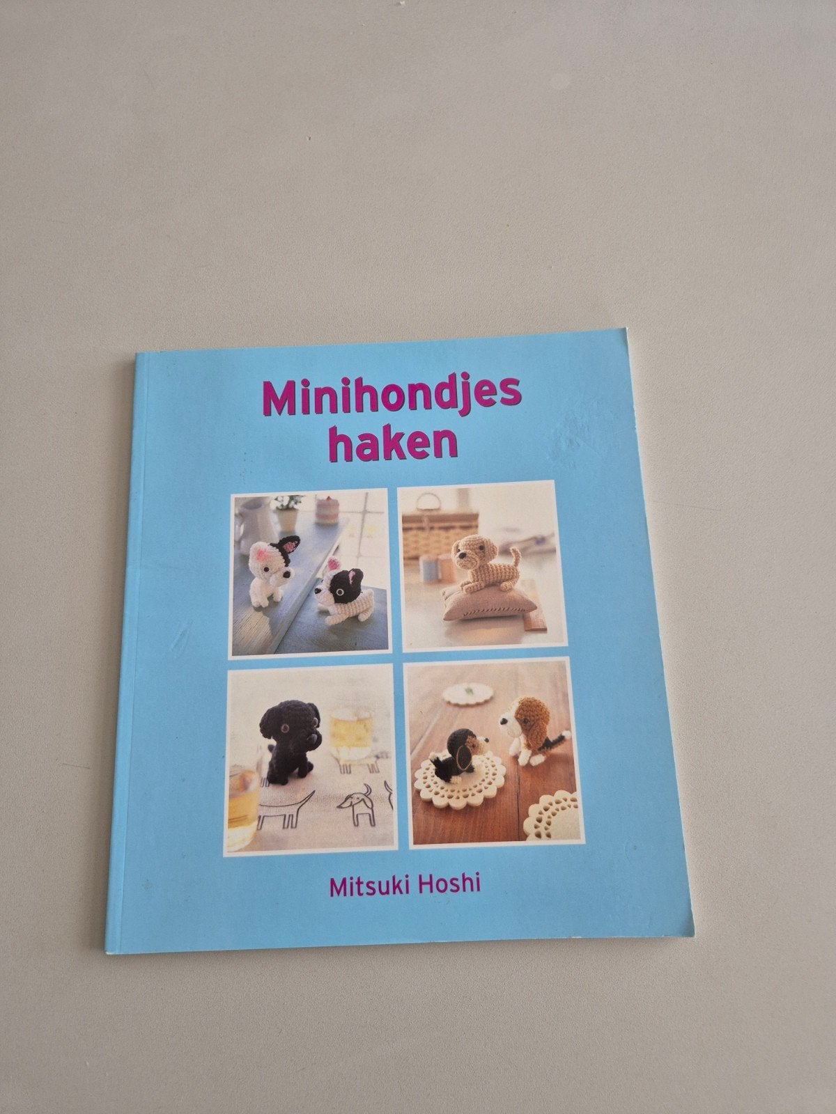 Minihondjes haken - Mitsuki Hoshi, Breien en Haken, Mitsuki Hoshi, Ophalen of Verzenden, Zo goed als nieuw