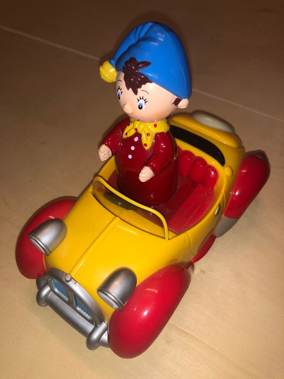 Noddy in auto, Ophalen of Verzenden, Overige figuren, Nieuw, Beeldje of Figuurtje