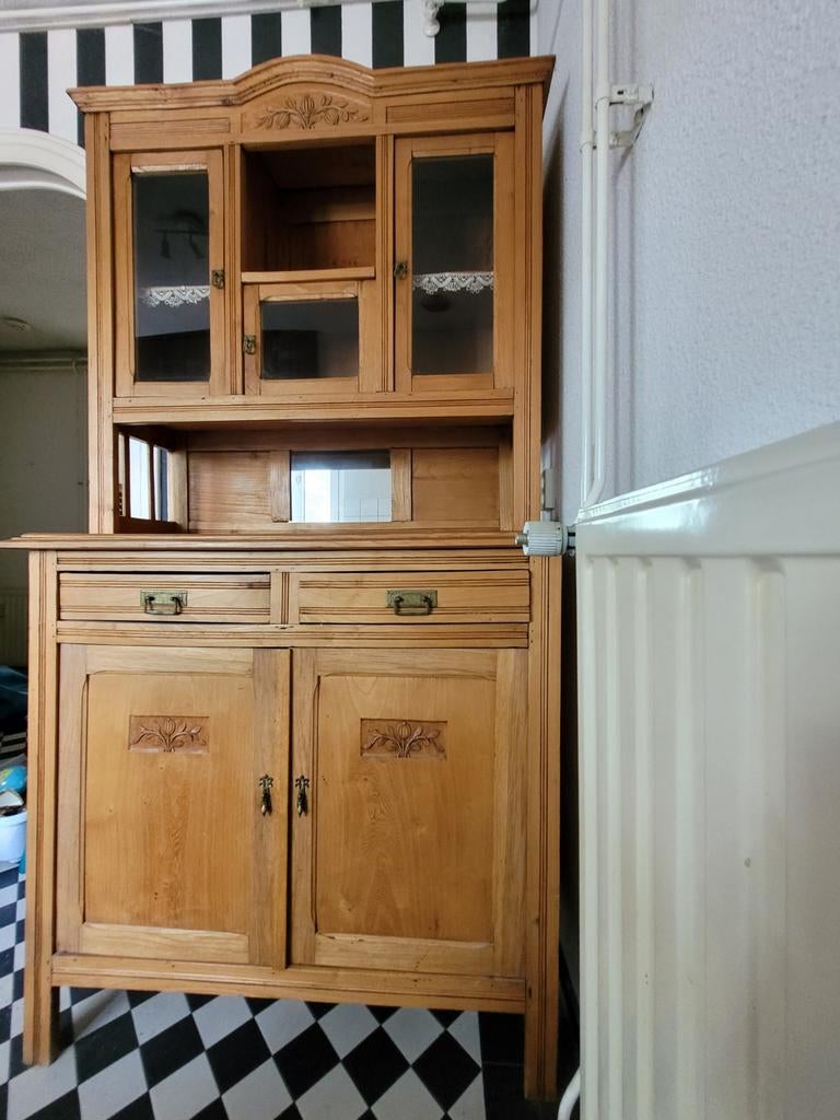 Antieke houten buffetkast met glas en lades, Ophalen