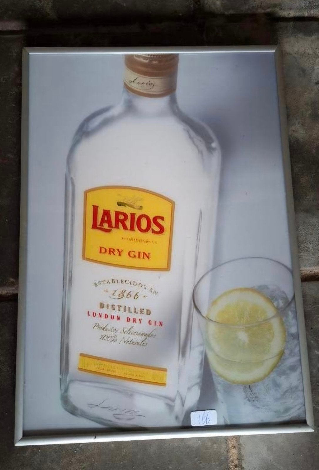 Larios Dry Gin Reclamebord - Vintage Bar Decoratie, Verzamelen, Merken en Reclamevoorwerpen, Ophalen, Gebruikt, Reclamebord