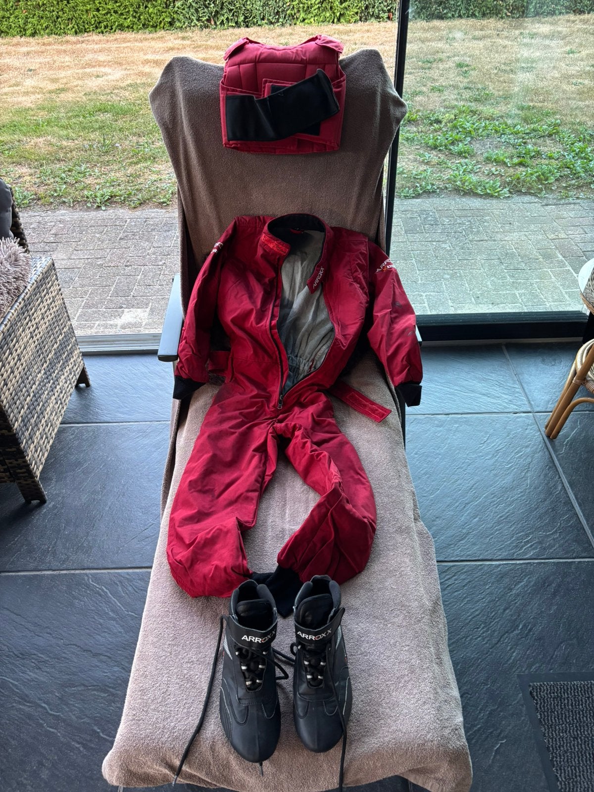 Gebruikte set kartkleding overal ,schoenen en rib protector, Sport en Fitness, Karting, Ophalen, Gebruikt, Kleding of Schoenen