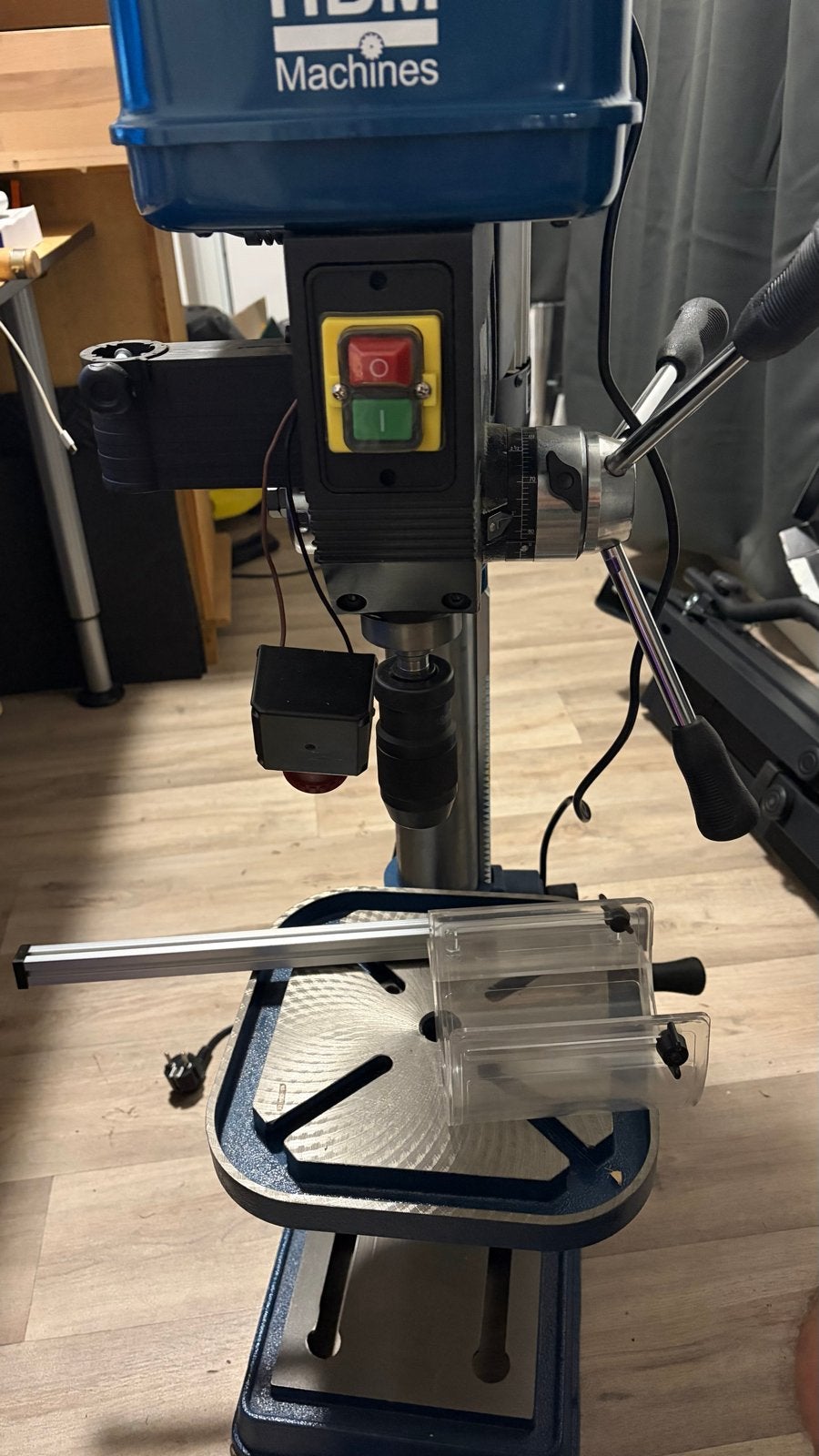 HBM Machines 20 mm Kolomboormachine met Tafel, Doe-het-zelf en Verbouw, Gereedschap | Boormachines, Ophalen, Gebruikt, Kolomboormachine
