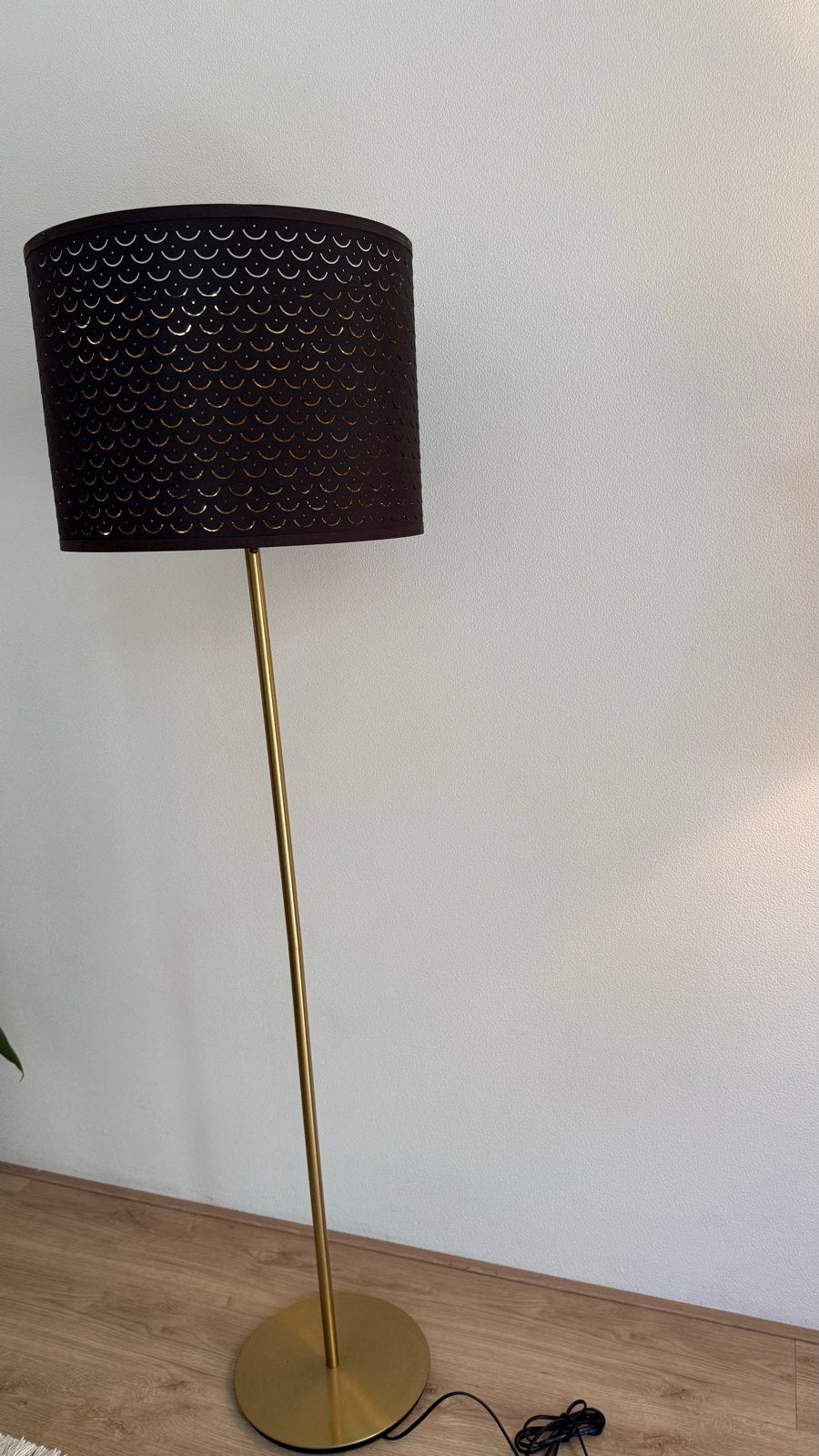 IKEA Nymö/Skaftet staande lamp, zwart/messing, Ophalen of Verzenden, Zo goed als nieuw, Metaal, 150 tot 200 cm