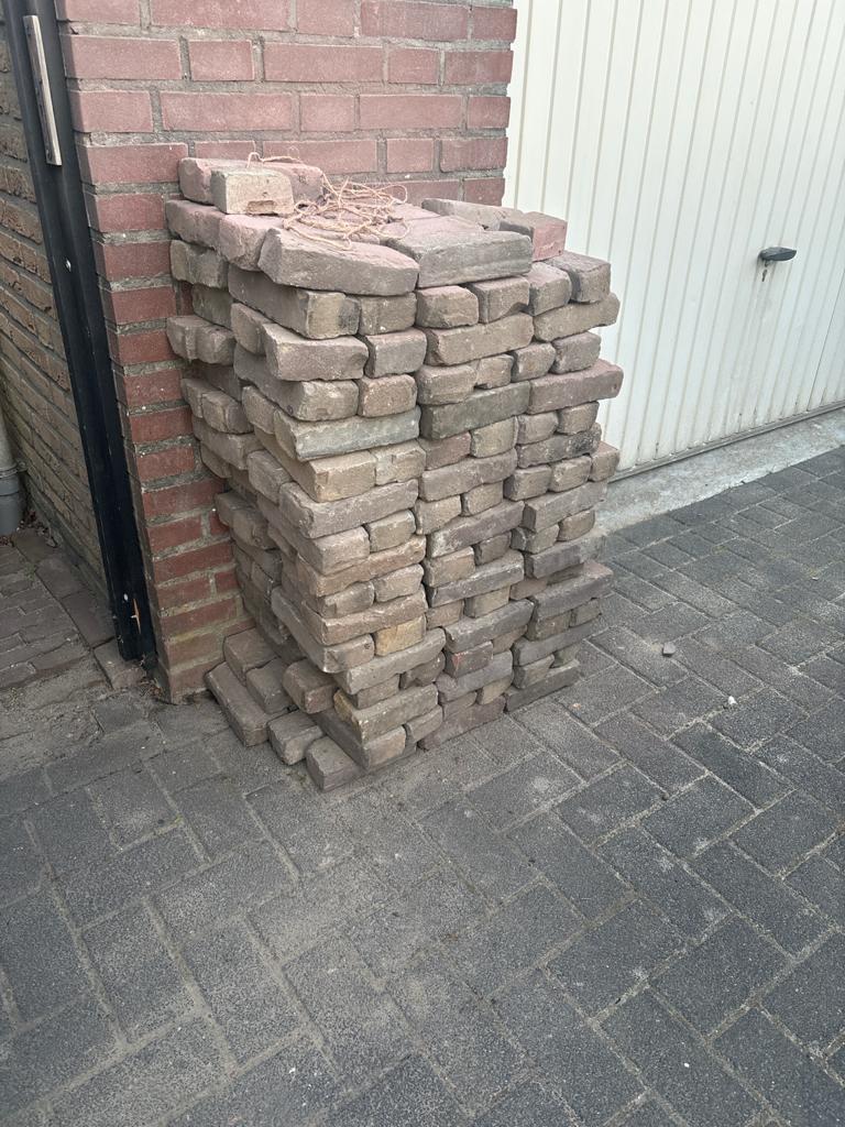 Ca 8-9 m2 gebruikte Oud Hollandse waaltjes, Ophalen, Gebruikt, Beton, Klinkers