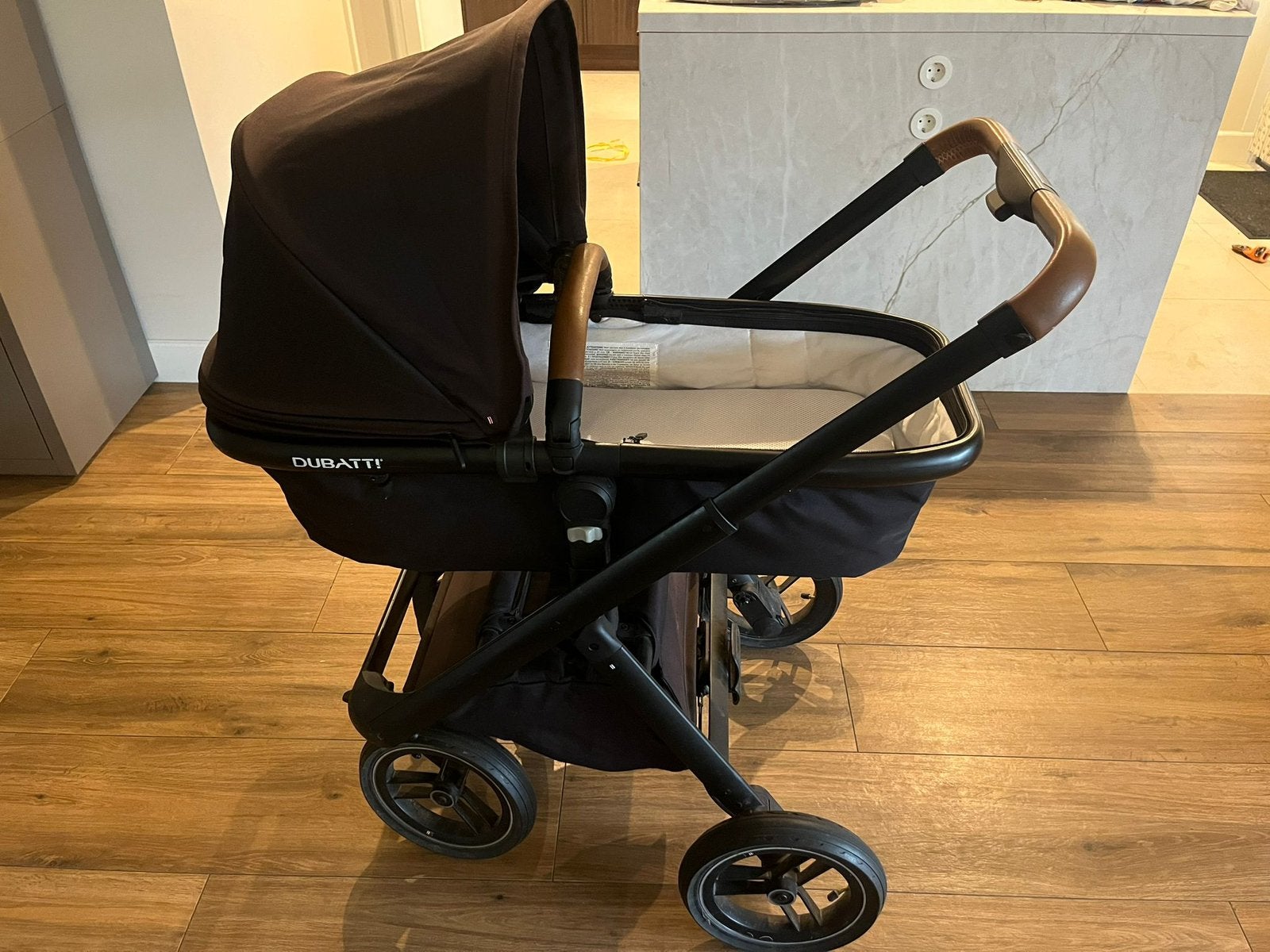 Dubatti One kinderwagen, Kinderen en Baby's, Kinderwagens en Combinaties, Overige merken, Gebruikt, Ophalen of Verzenden, Luchtbanden