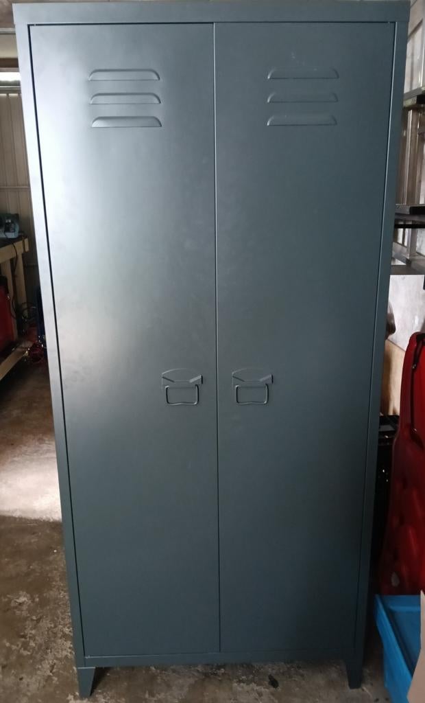 Lockerkast / kledingkast metaal grijs Leipzig Kwantum, Ophalen, Gebruikt