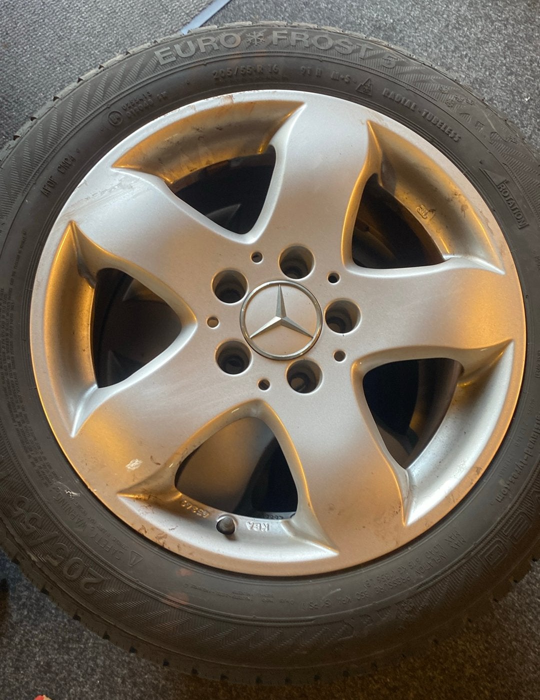 4x Originele Mercedes W211 16 inch wielen  A2114014502, Ophalen, Bestelwagen, Velg(en), 16 inch