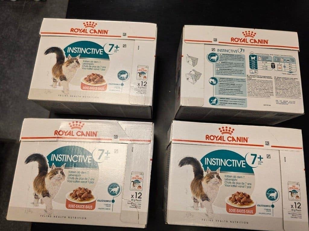 4 dozen Royal Canin Instinctive 7+ natvoer brokjes in saus, Dieren en Toebehoren, Dierenvoeding, Ophalen of Verzenden, Kat
