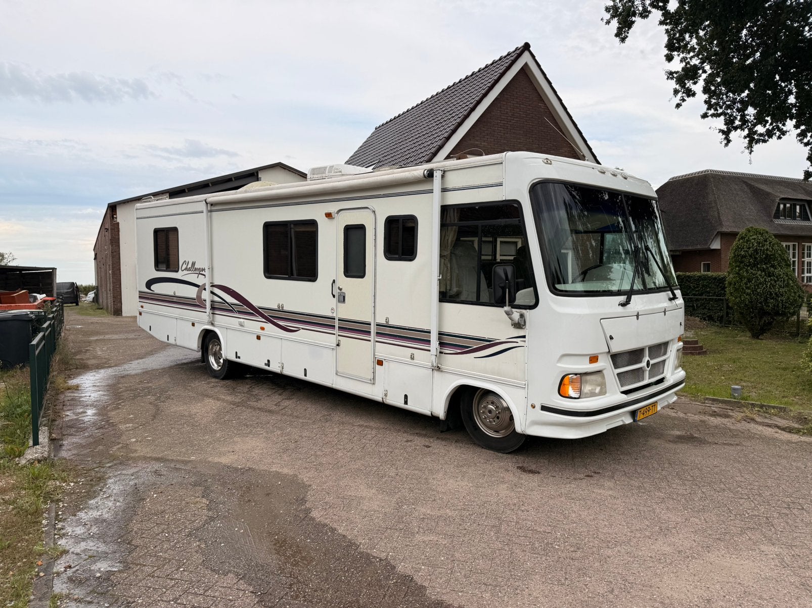 Chevrolet Challanger | camper 6,5 v8 diesel |tiny house| usa, Automaat, 10 meter en meer, Diesel, Challenger