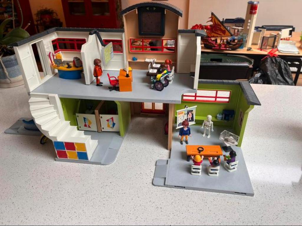 High School van Playmobil, Ophalen of Verzenden, Zo goed als nieuw