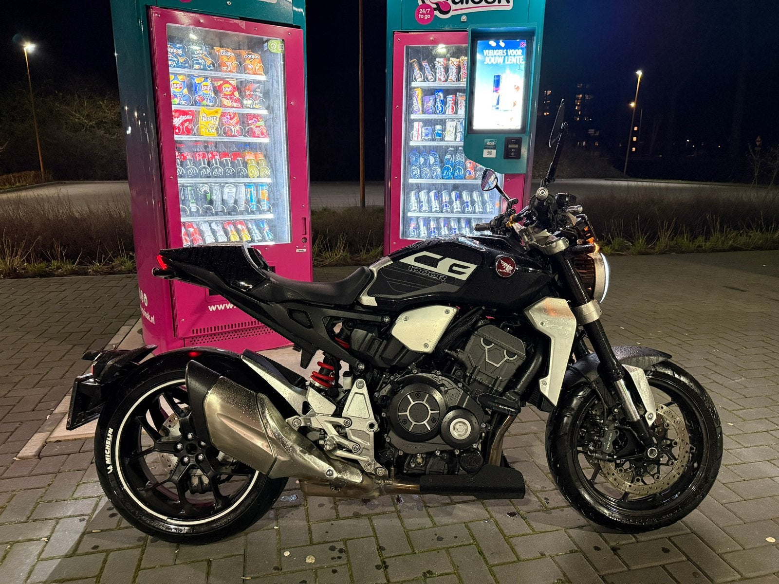 Honda CB1000R+ Full option, 2e eigenaar UNIEK in NL!, Motoren, Occasion, 4 cilinders, Motorrijbewijs A, Particulier