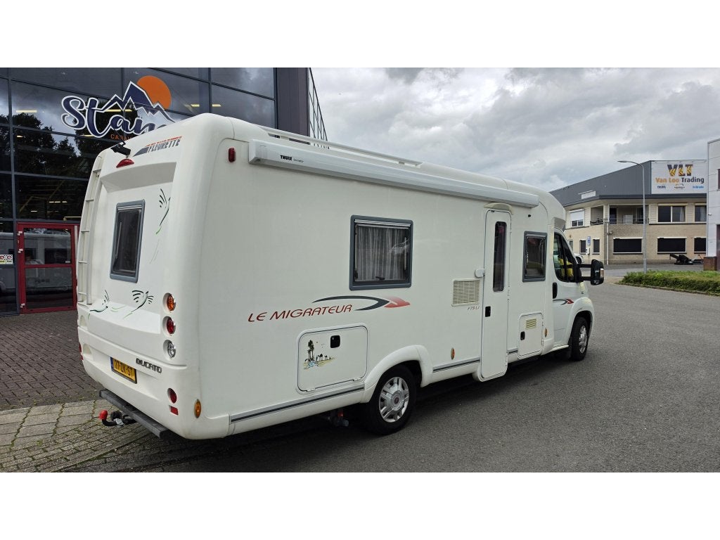 Fleurette Migrateur 73 LJ 1 eig lage enkele bedden 3.0 160pk, Caravans en Kamperen, Overige merken, Ringverwarming, Fiat, Tot en met 2