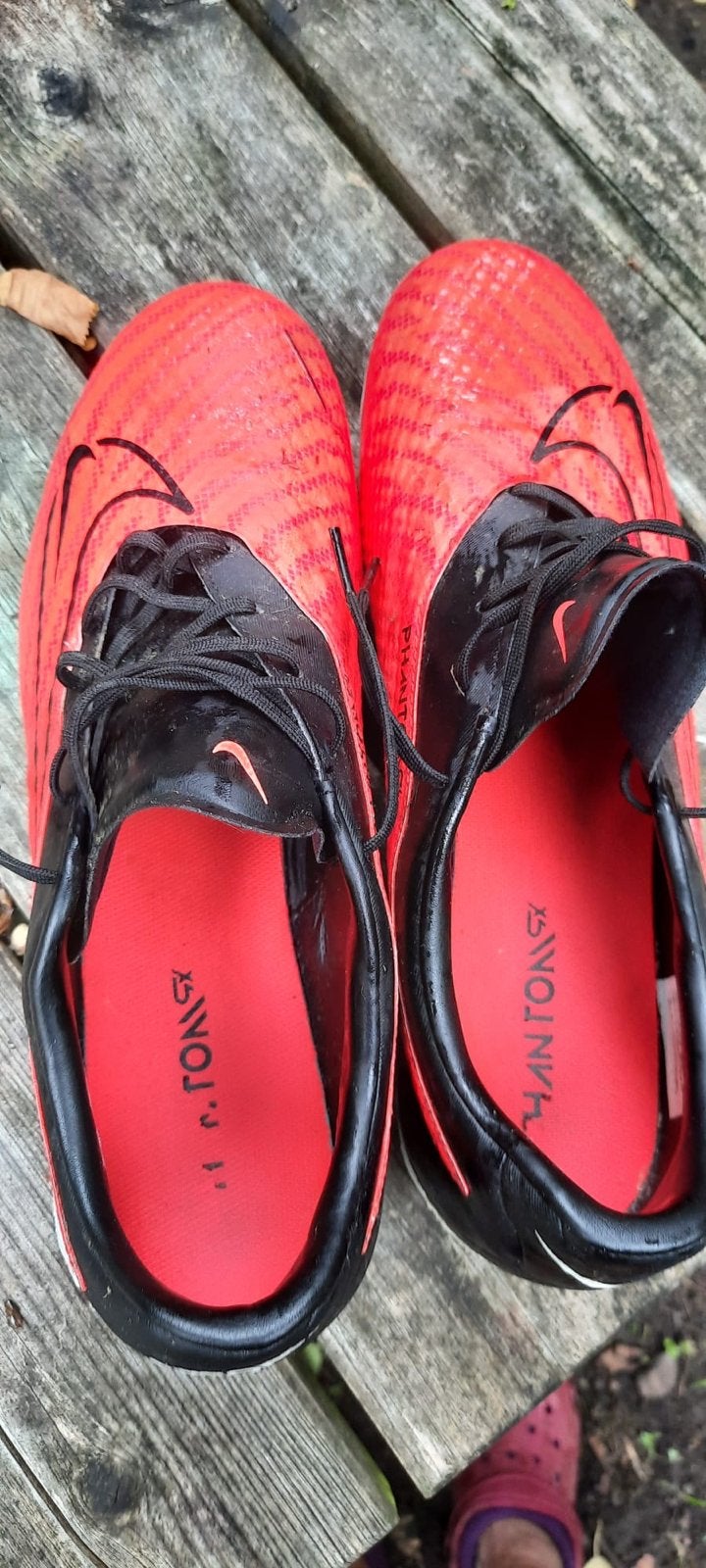 Nike Phantom GT voetbalschoenen - Rood/Zwart, Maat XS of kleiner, Ophalen of Verzenden, Gebruikt, Schoenen