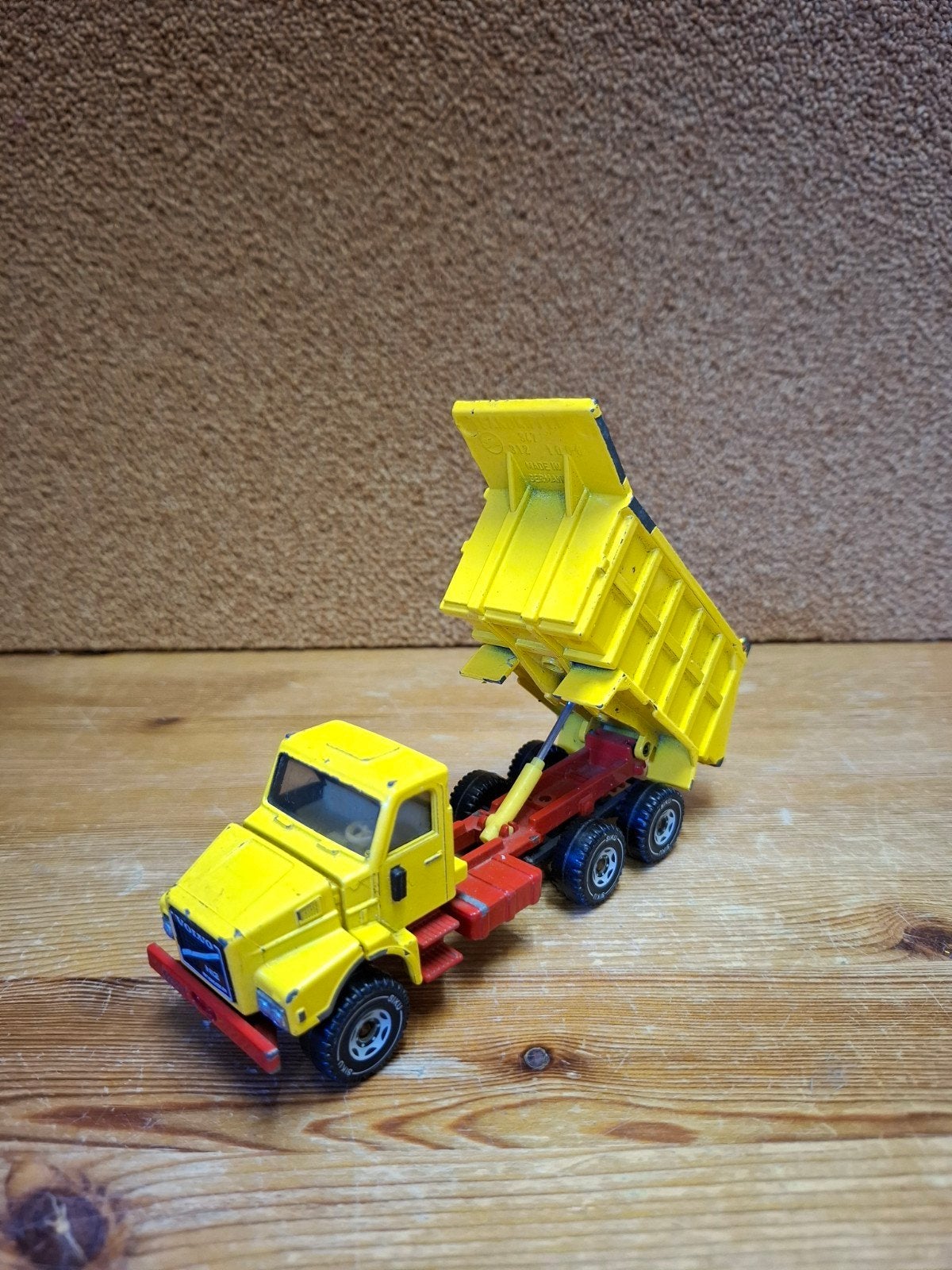 Siku Volvo kipper, Ophalen of Verzenden, Gebruikt, Bus of Vrachtwagen, SIKU