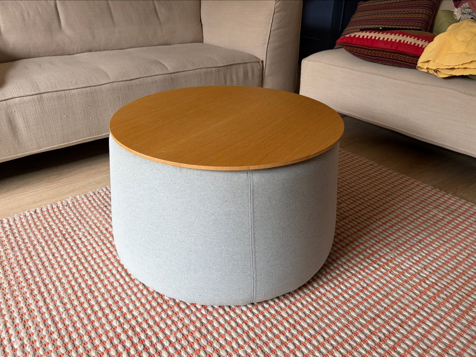 Innovation Living Pauke Poef - Salontafel met houten blad, Ophalen, Hout, Meerkleurig, Zo goed als nieuw