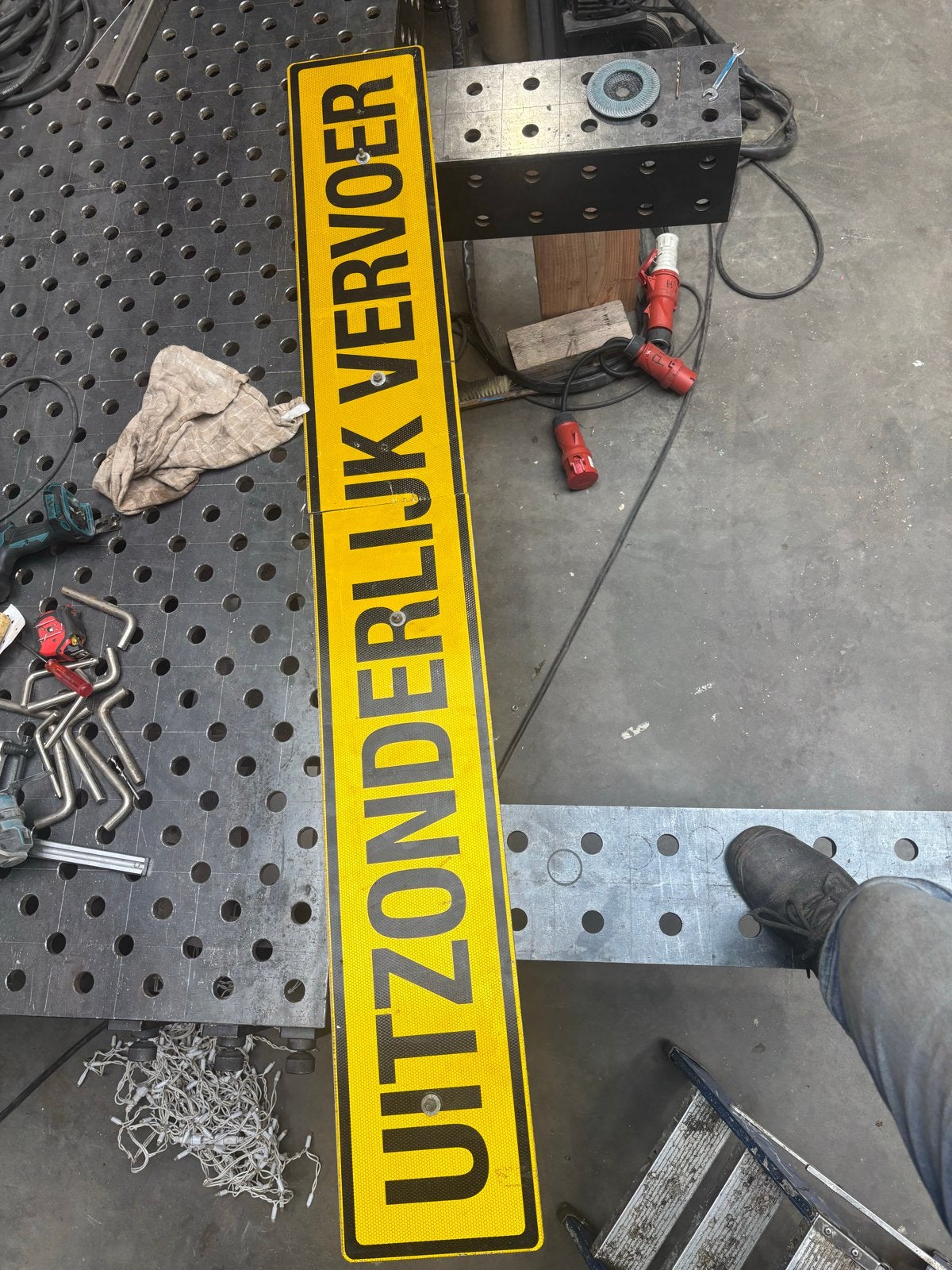 Uitzonderlijk Vervoer / Convoi Exceptionnel Bord, Ophalen