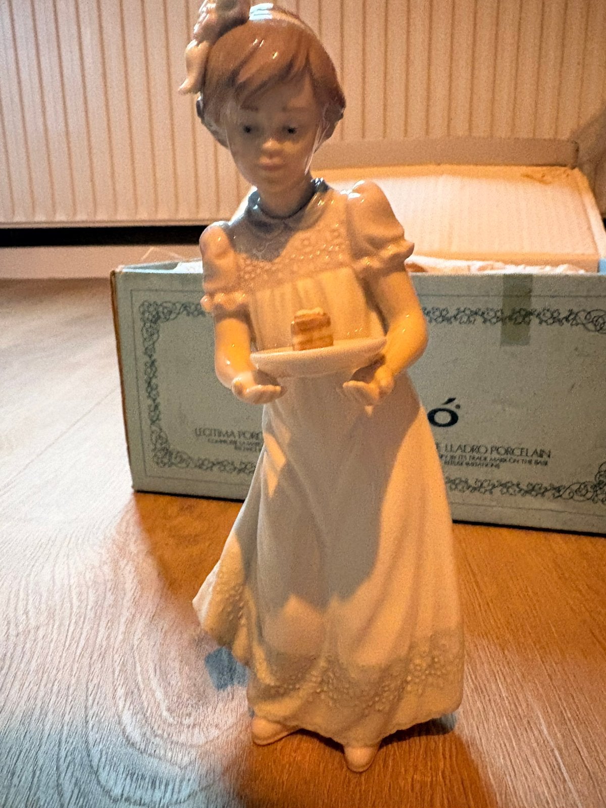 Nina y tarte - Happy Birtday van LLadro, Verzamelen, Ophalen of Verzenden, Nieuw