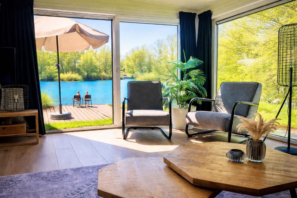 Vakantiehuis aan het water (6 pers), Kampen., Vakantie, Vakantiehuizen | Nederland, Aan meer of rivier, 6 personen, 3 slaapkamers