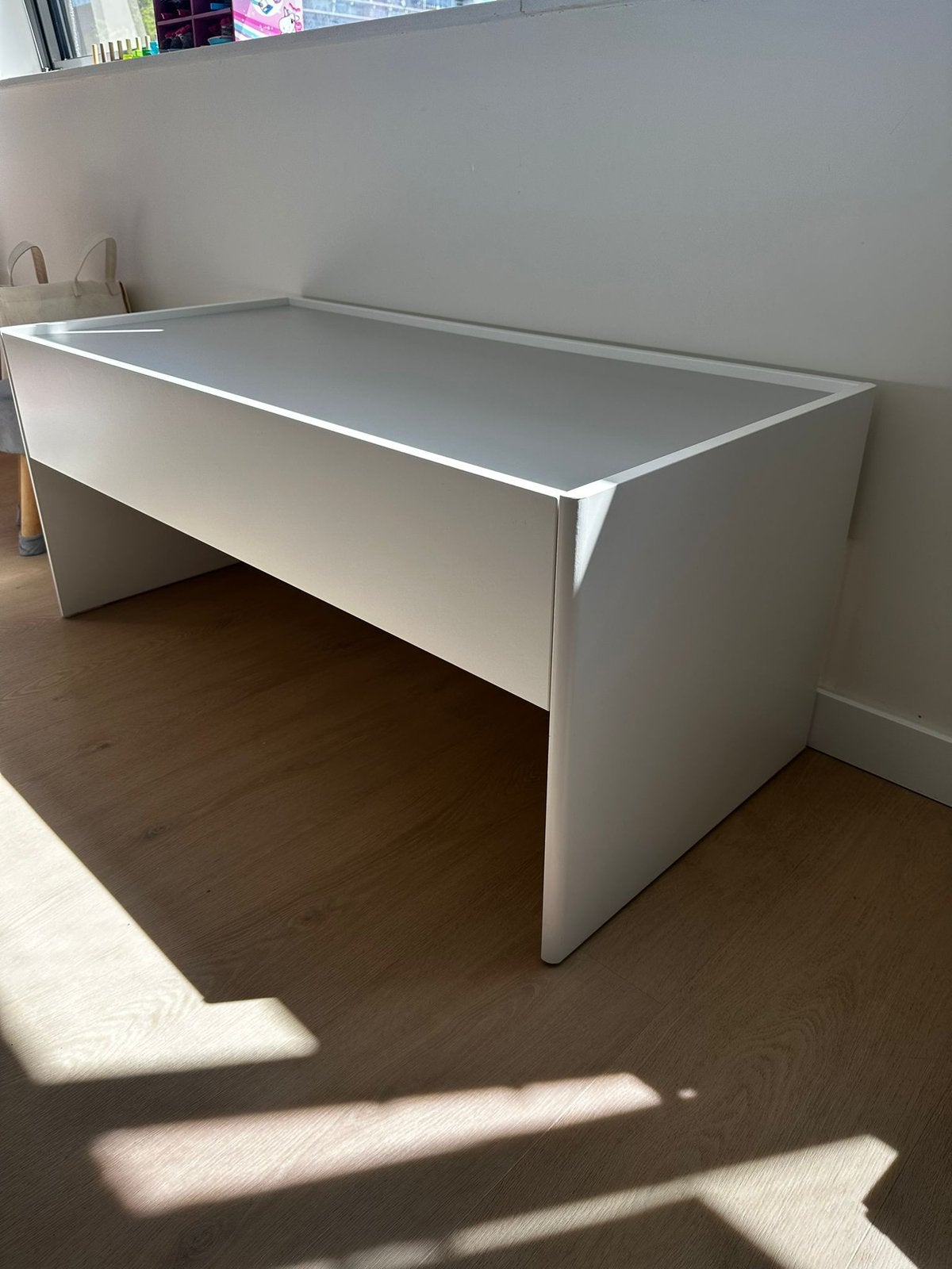 IKEA DUNDRA speeltafel met opbergruimte, Ophalen, Zo goed als nieuw, 75 cm of meer, 60 cm of meer