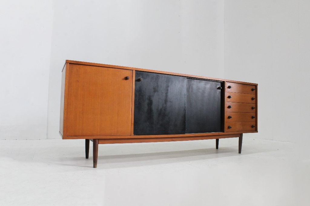 Vintage sideboard Mobilificio Montresor Italian design 1960s, 150 tot 200 cm, Met lade(s), Ophalen of Verzenden, Zo goed als nieuw