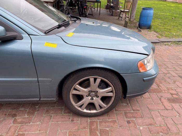 Scherm rechts-voor van een Volvo S60 (479-16), Gebruikt, -, -, Ophalen of Verzenden