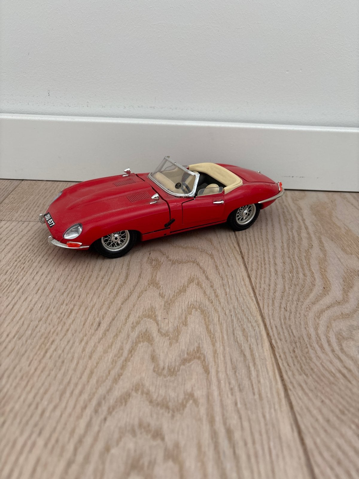 Jaguar E Cabriolet Modelauto 1:18, Ophalen of Verzenden, Auto, Bburago