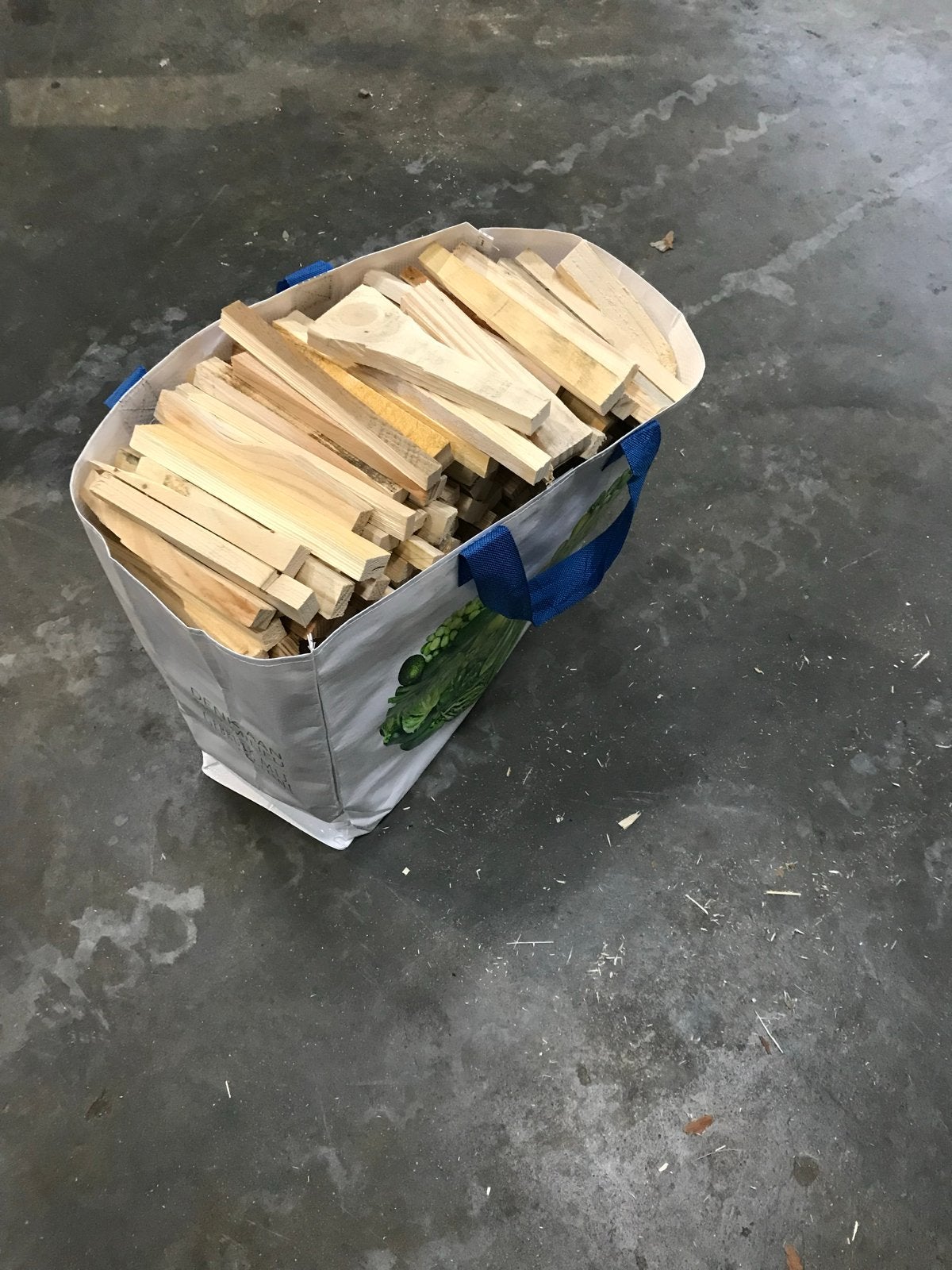 Aanmaakhoutjes van oude pallets, ca 10 kg droog vuren, Tuin en Terras, Haardhout, Minder dan 3 m³, Ophalen, Overige houtsoorten