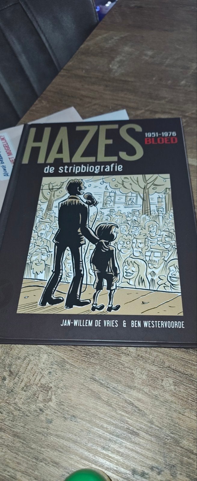 Hazes: De Stripbiografie (1951-1976 Bloed), Eén stripboek, Ophalen of Verzenden, Zo goed als nieuw, Jan-Willem de Vries & Ben Westervoorde