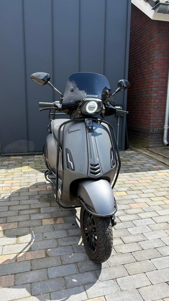 Vespa Sprint Matgrijs - Nette staat, Ophalen, Maximaal 45 km/u, Zo goed als nieuw, Benzine