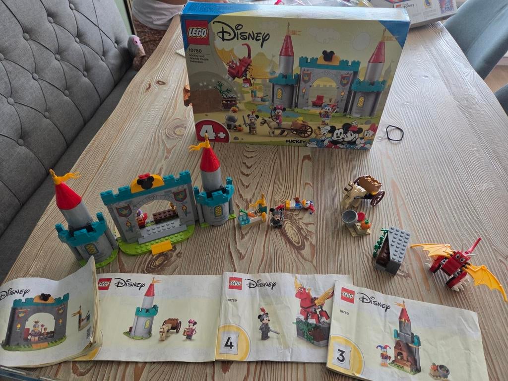 Lego Disney Kasteel Avontuur 10780 met doos en boekjes, Lego, Ophalen of Verzenden, Zo goed als nieuw, Disney