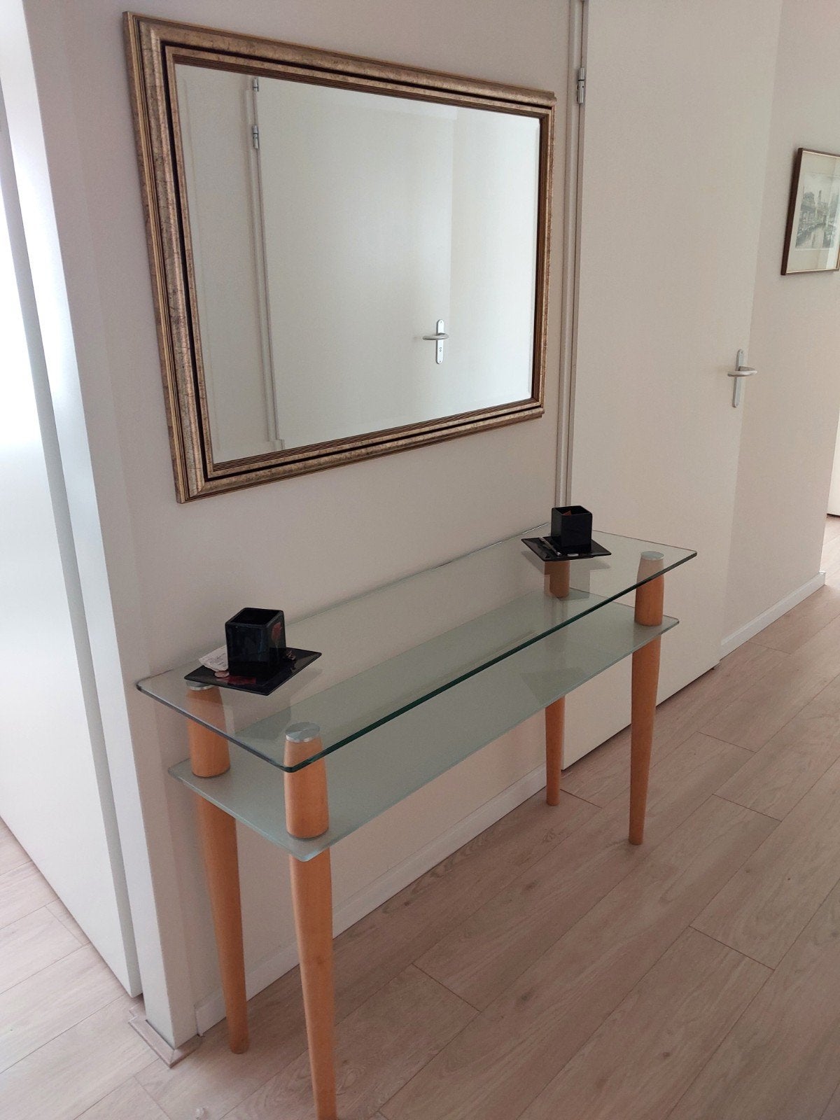 Glazen sidetable met spiegel, Ophalen, Minder dan 50 cm, Zo goed als nieuw, Minder dan 100 cm