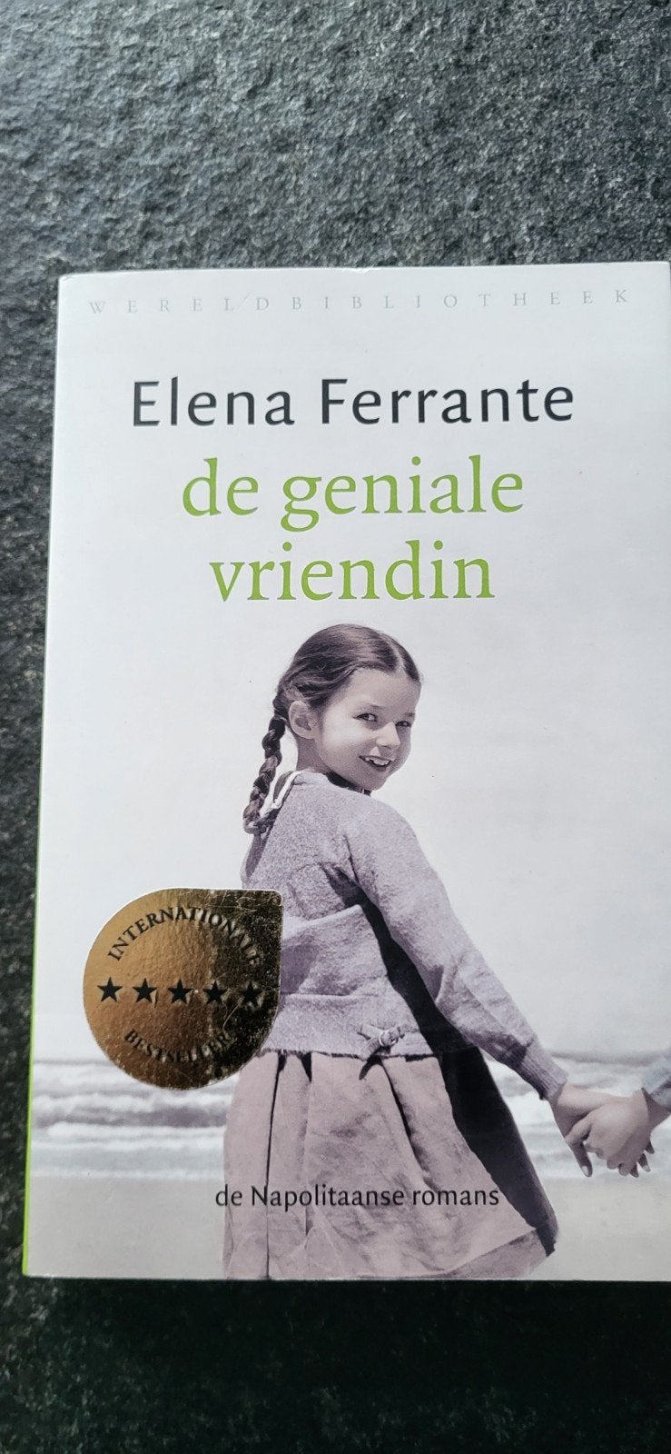De geniale vriendin - Elena Ferrante, Ophalen of Verzenden, Gelezen, Elena Ferrante, Europa overig