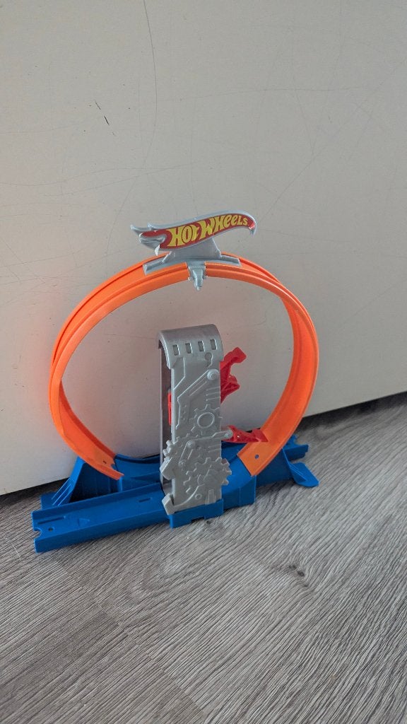 Hot Wheels Track Builder Set met Looping & Lanceerder, Kinderen en Baby's, Speelgoed | Racebanen, Ophalen, Racebaan, Zo goed als nieuw