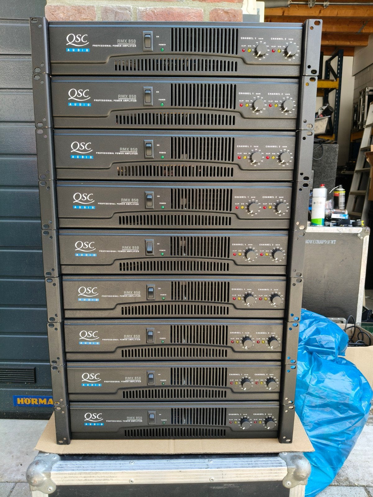 9 stuks QSC RMX850 versterkers, 2x430W rms....zeer netjes!, Ophalen, Zo goed als nieuw, 1000 watt of meer, P.A.