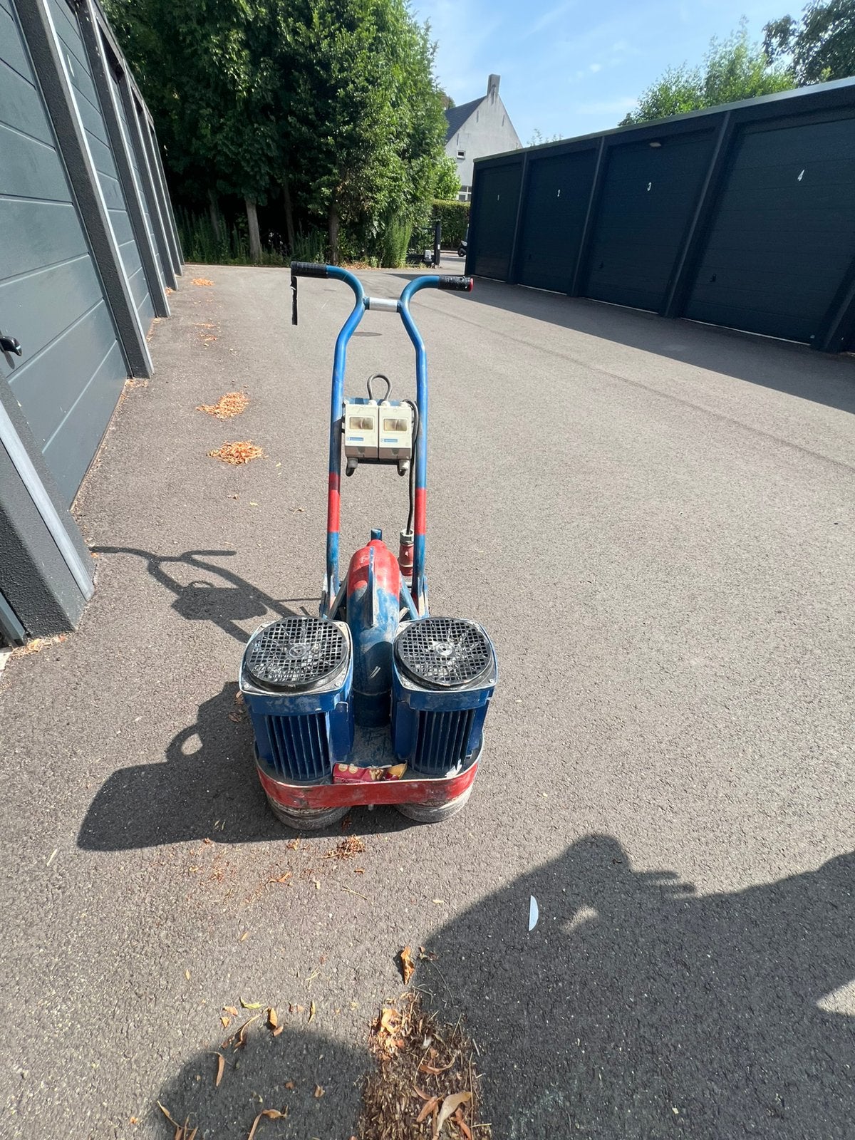 Beton vloer schuurmachine, Doe-het-zelf en Verbouw, Ophalen, Gebruikt, 1200 watt of meer, Bandschuurmachine