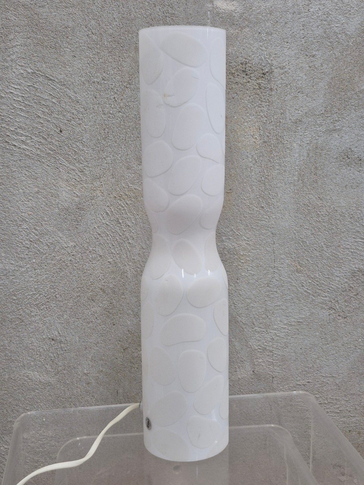 Vintage ikea lamp wit mat glas met stip SMÄRT, Huis en Inrichting, Lampen | Tafellampen, Gebruikt, 48 cm, Met schakelaar, Wit