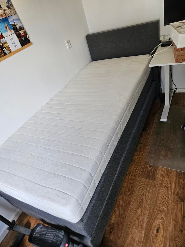 Donkergrijze eenpersoons boxspring - incl. extra matras, Ophalen, Gebruikt, 90 cm, Eenpersoons